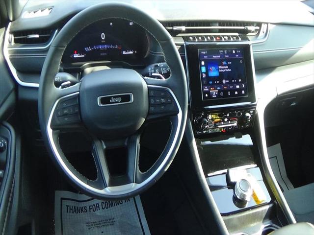 2023 Jeep Grand Cherokee L Laredo 4x4