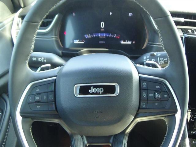 2023 Jeep Grand Cherokee L Laredo 4x4