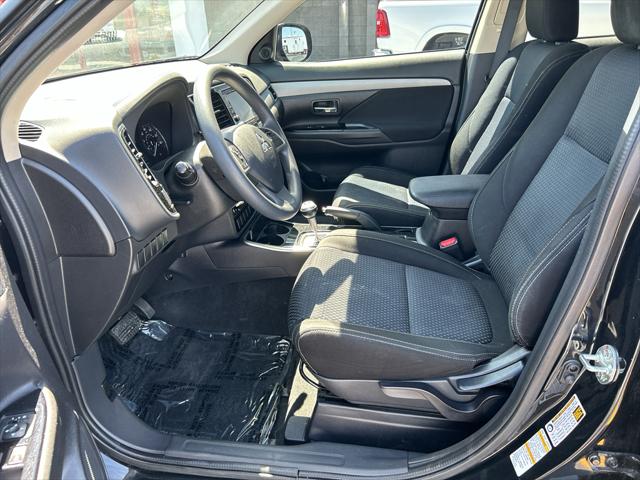 2018 Mitsubishi Outlander ES