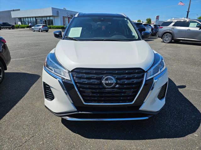 2022 Nissan Kicks SV Xtronic CVT