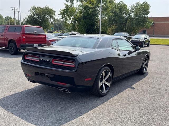 2015 Dodge Challenger R/T Shaker