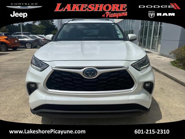 2022 Toyota Highlander Hybrid XLE Bronze Edition
