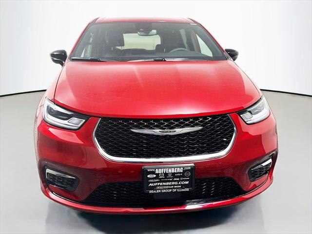 2025 Chrysler Pacifica PACIFICA SELECT