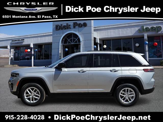 2025 Jeep Grand Cherokee GRAND CHEROKEE LAREDO X 4X4
