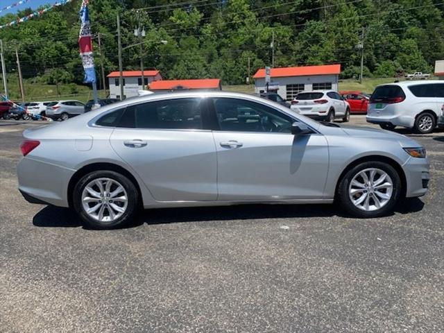 2022 Chevrolet Malibu FWD LT