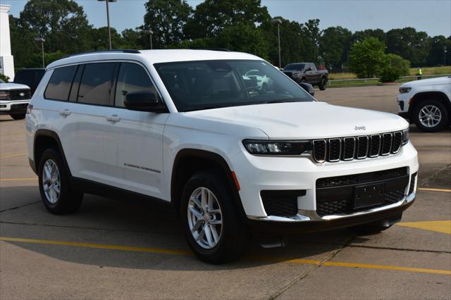 2023 Jeep Grand Cherokee L Laredo 4x4