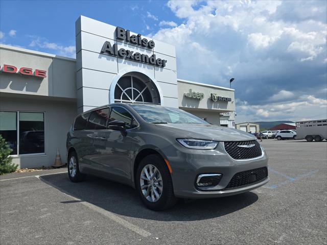 2025 Chrysler Pacifica PACIFICA SELECT AWD