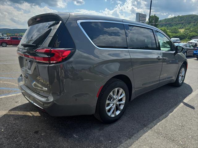 2025 Chrysler Pacifica PACIFICA SELECT AWD