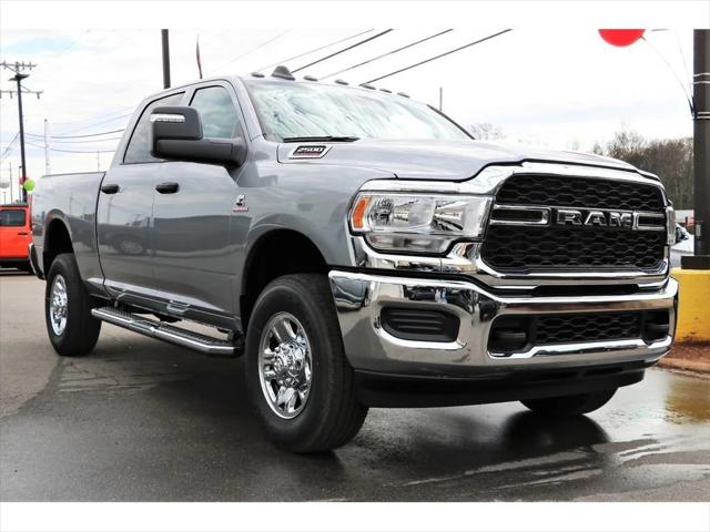 2024 RAM 2500 Tradesman Crew Cab 4x4 64 Box