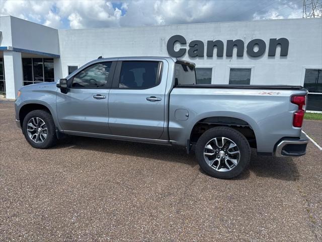 2023 Chevrolet Silverado 1500 4WD Crew Cab Standard Bed LT