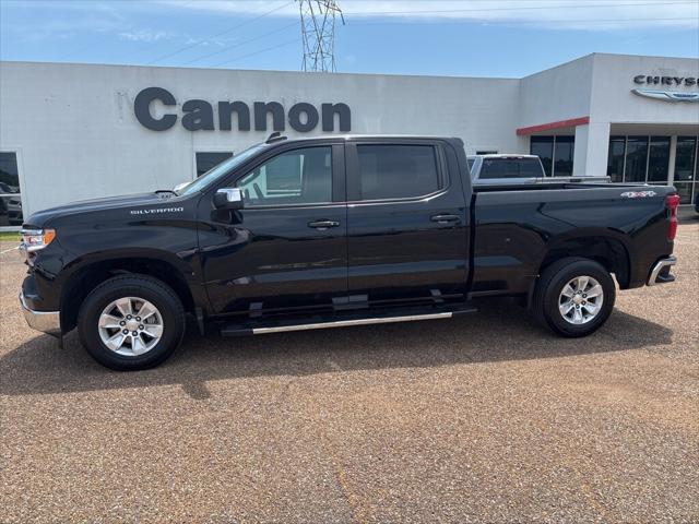 2023 Chevrolet Silverado 1500 4WD Crew Cab Standard Bed LT