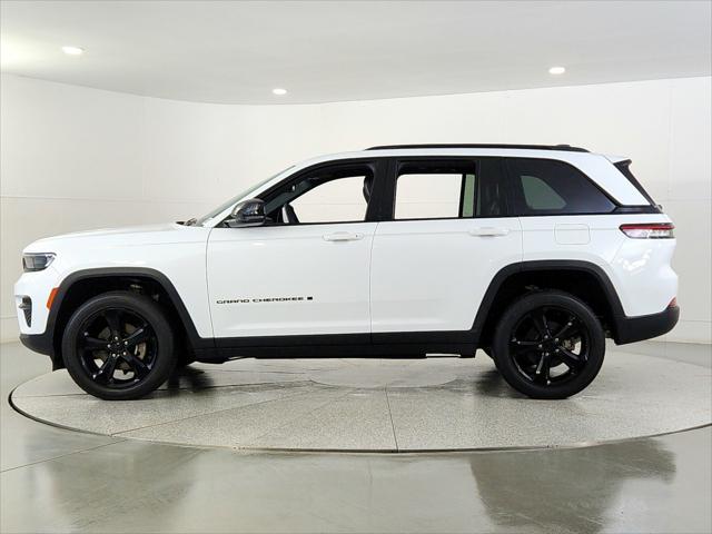 2022 Jeep Grand Cherokee Altitude 4x4