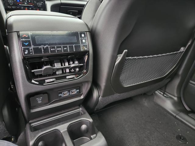 2025 Jeep Grand Cherokee L Overland 4x4