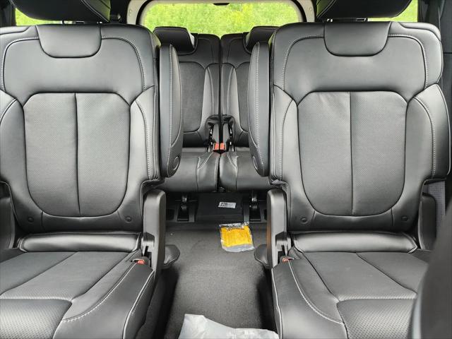 2025 Jeep Grand Cherokee L Overland 4x4