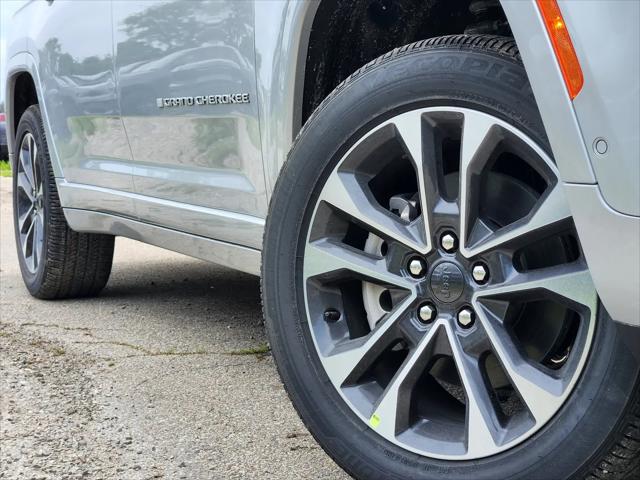 2025 Jeep Grand Cherokee L Overland 4x4