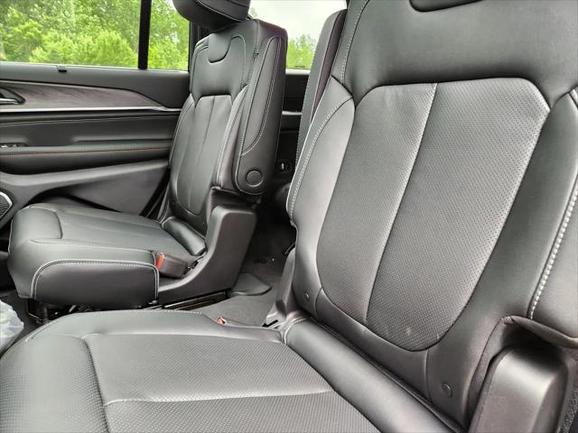 2025 Jeep Grand Cherokee L Overland 4x4