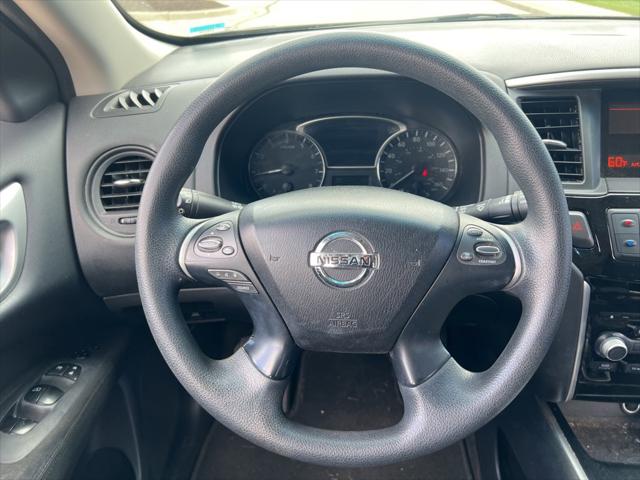 2015 Nissan Pathfinder S