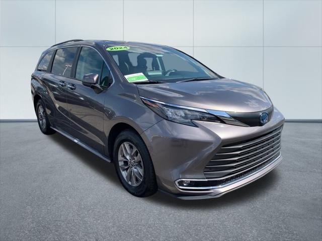 2024 Toyota Sienna XLE