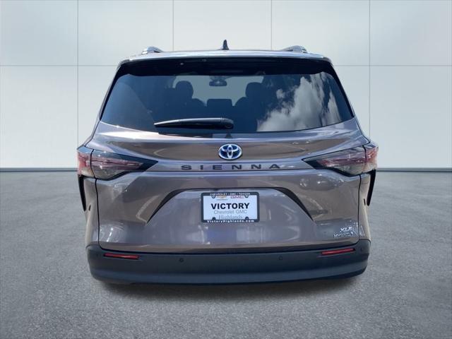 2024 Toyota Sienna XLE