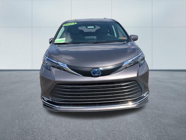 2024 Toyota Sienna XLE