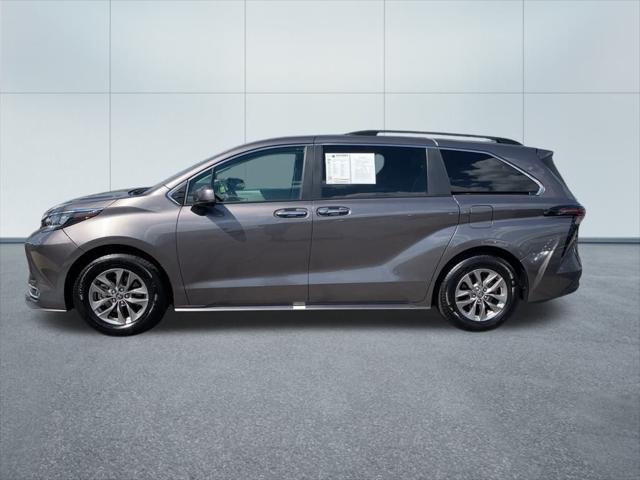 2024 Toyota Sienna XLE