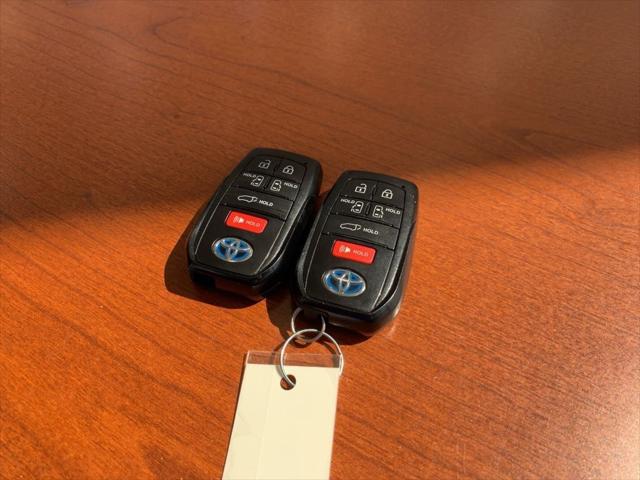 2024 Toyota Sienna XLE