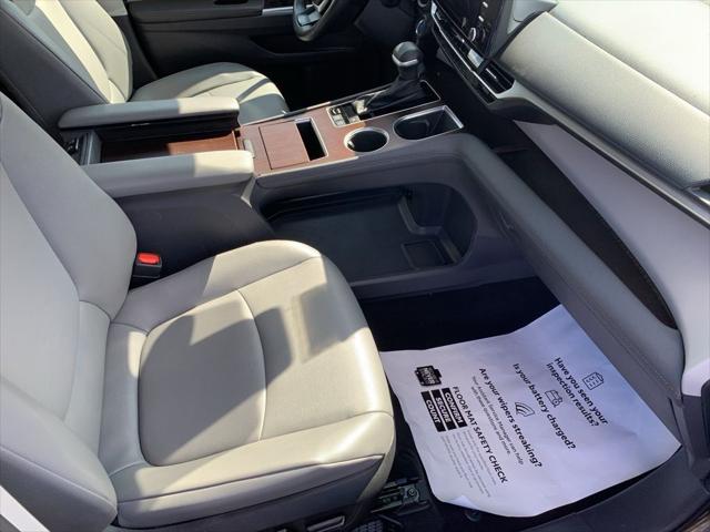 2024 Toyota Sienna XLE
