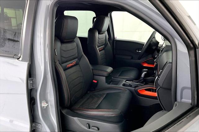 2025 Nissan Frontier Crew Cab PRO-4X 4x4