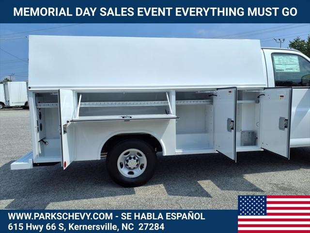 2025 Chevrolet Express Cutaway Work Van