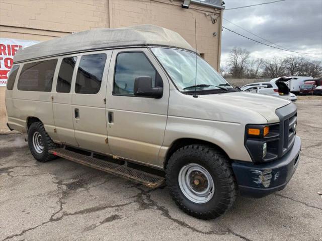2009 Ford E-350 Super Duty XLT