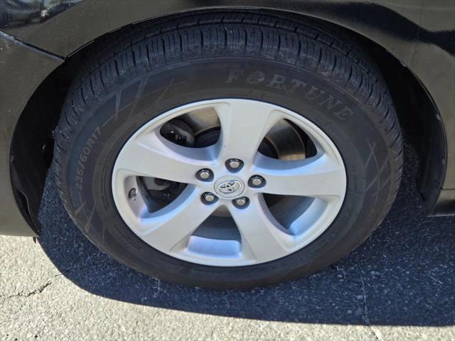 2012 Toyota Sienna LE 8 Passenger