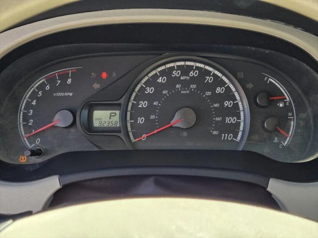 2012 Toyota Sienna LE 8 Passenger