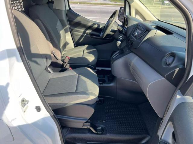 2015 Nissan NV200 S