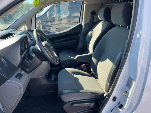 2019 Nissan NV200 SV