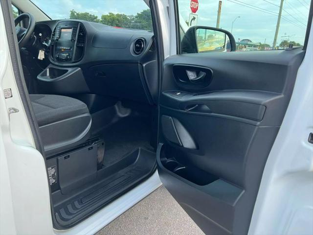 2020 Mercedes-Benz Metris Standard