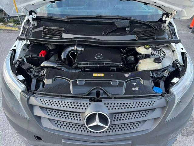 2020 Mercedes-Benz Metris Standard