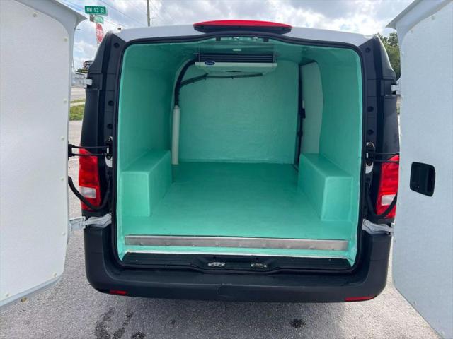 2019 Mercedes-Benz Metris Standard Van