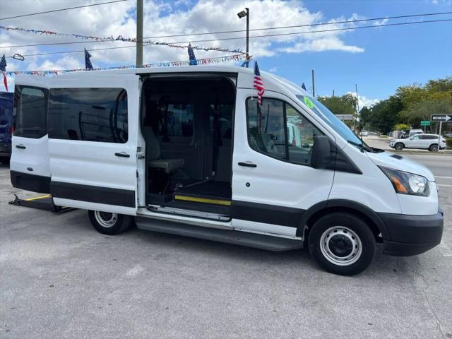 2019 Ford Transit Medium Roof w/Sliding Side Door w/RWB Van