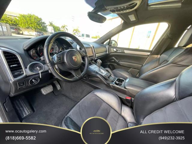 2013 Porsche Cayenne GTS