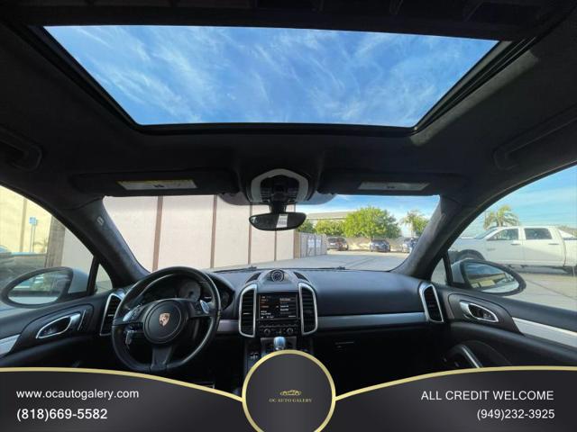 2013 Porsche Cayenne GTS