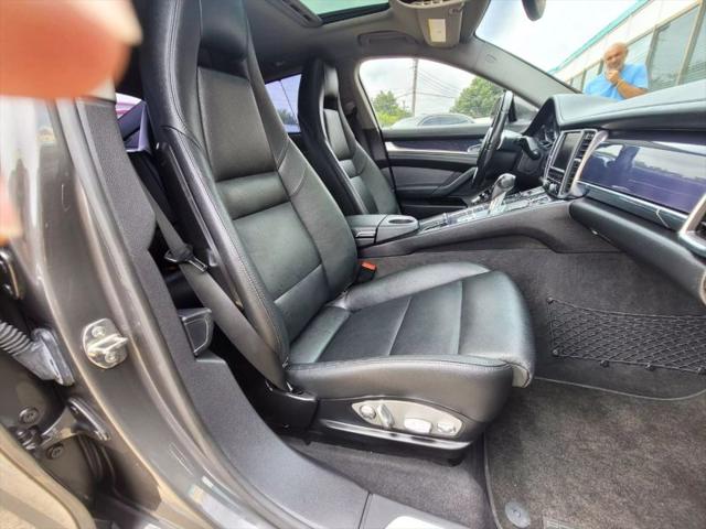 2014 Porsche Panamera 4