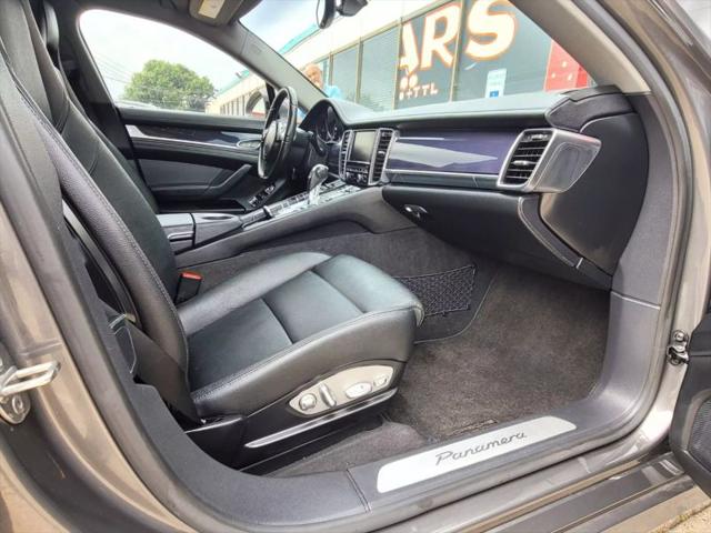 2014 Porsche Panamera 4