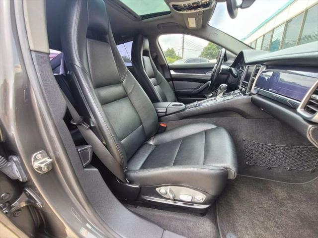 2014 Porsche Panamera 4