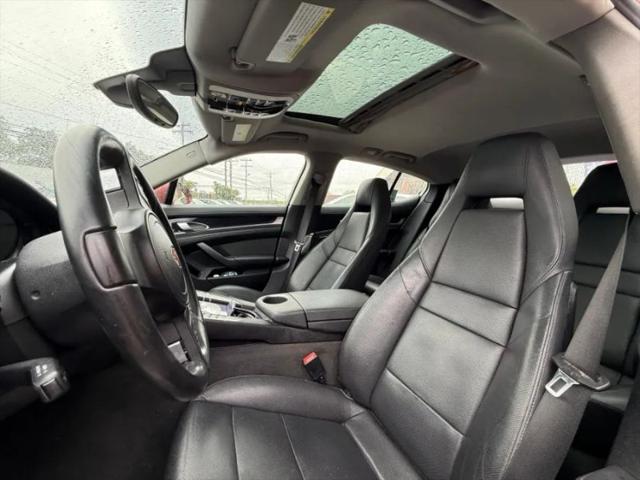 2011 Porsche Panamera 4