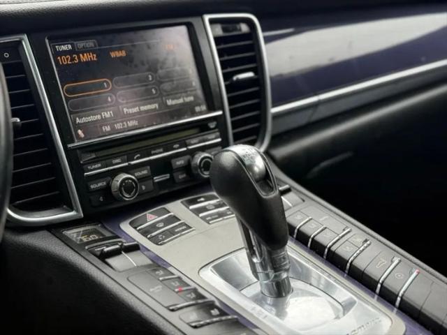 2011 Porsche Panamera 4