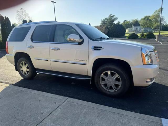 2008 Cadillac Escalade Standard