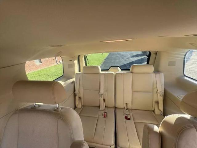 2008 Cadillac Escalade Standard