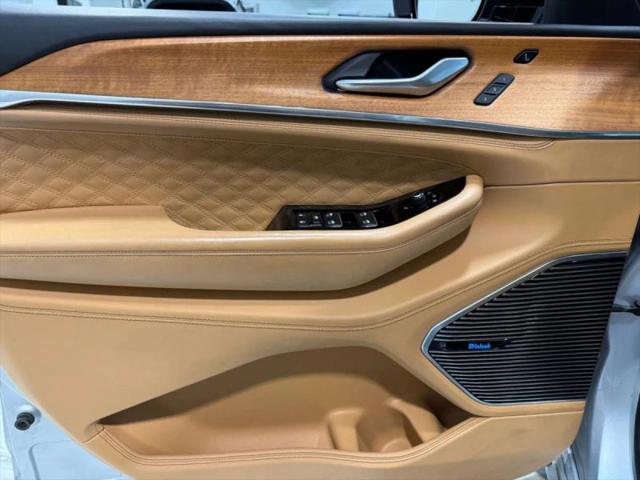 2022 Jeep Grand Cherokee Summit Reserve 4x4