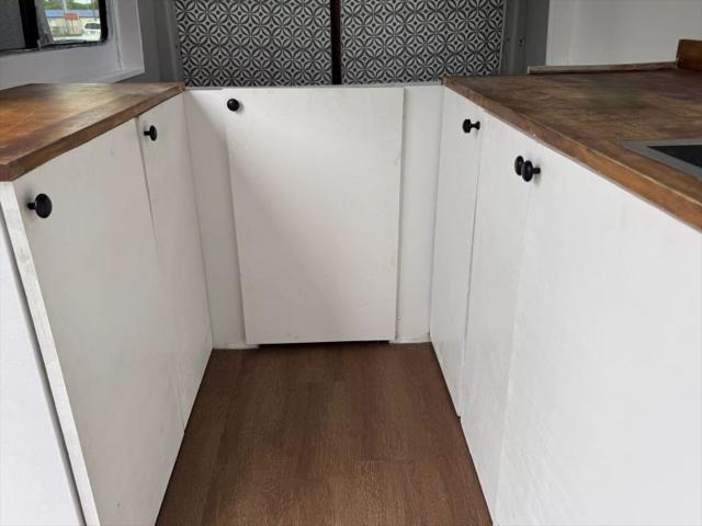 2015 Ford Transit Medium Roof w/Sliding Side Door w/LWB