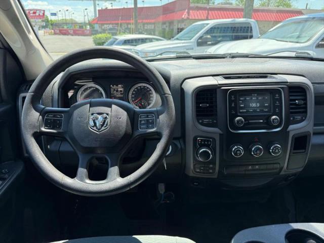 2017 Ram 1500 Express Crew Cab 4x4 57 Box